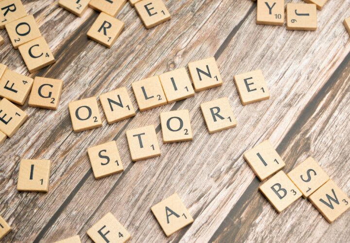 Online store scrabble foto.